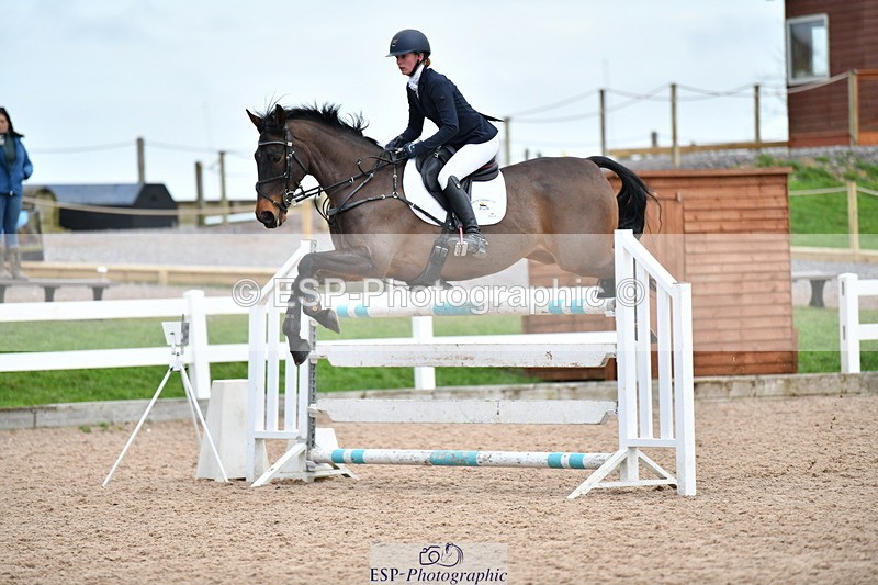 240124A-144348-00886 - Cls 5 Foxhunter & 1.20m Open