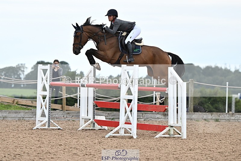240828A-154728-01207 - Cls 5 Snr Foxhunter and 1.20m Open