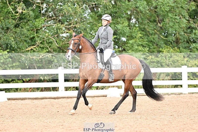 240817A-101200-07113 - 219-Sarah.Baldwin-Ervilha.Dos.Leitoes