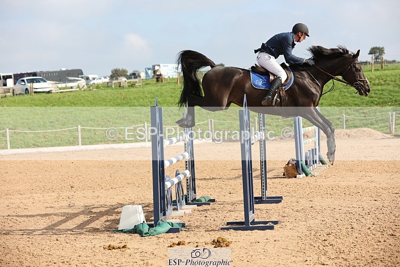 230915A-104144-01510 - Cls 2 Snr Foxhunter