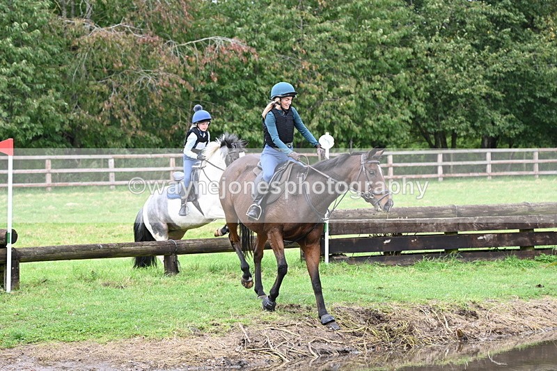 WJ6_2977 - Time at Photographer 11:01 to 11:20