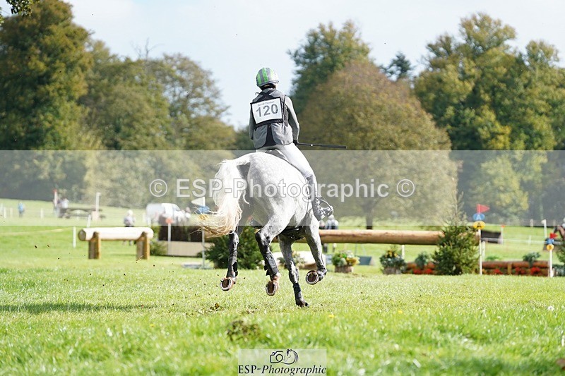 231020-140904-09476 - 120-VAN.KAUNITZ-Sara.Squires-XC