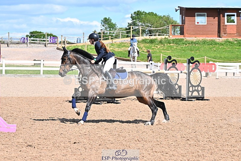 240619A-154736-00979 - Cls 5 Snr Foxhunter and 1.20m Open