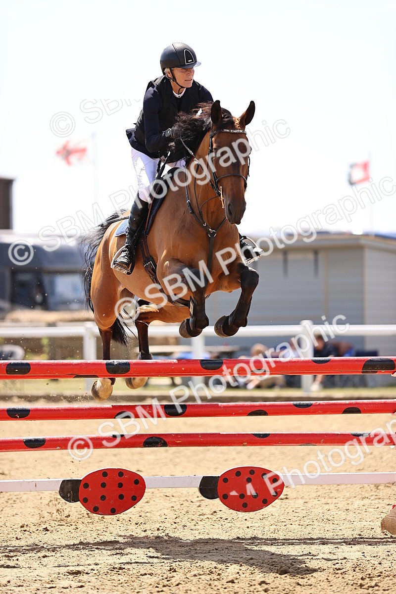 SBM_010188 - Class 9 - Senior Foxhunter - 1.20m Open