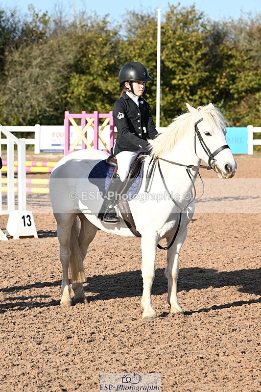 241026A-103320-00182 - SAT Cls 3 Pony Intro 70cm