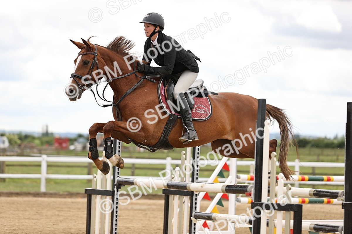 SBM_002976 - Class 11 - Senior Newcomers - 1.10m