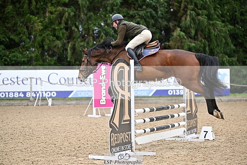 250201A-101053-00156 - Cls 01 Local Horse 90cm