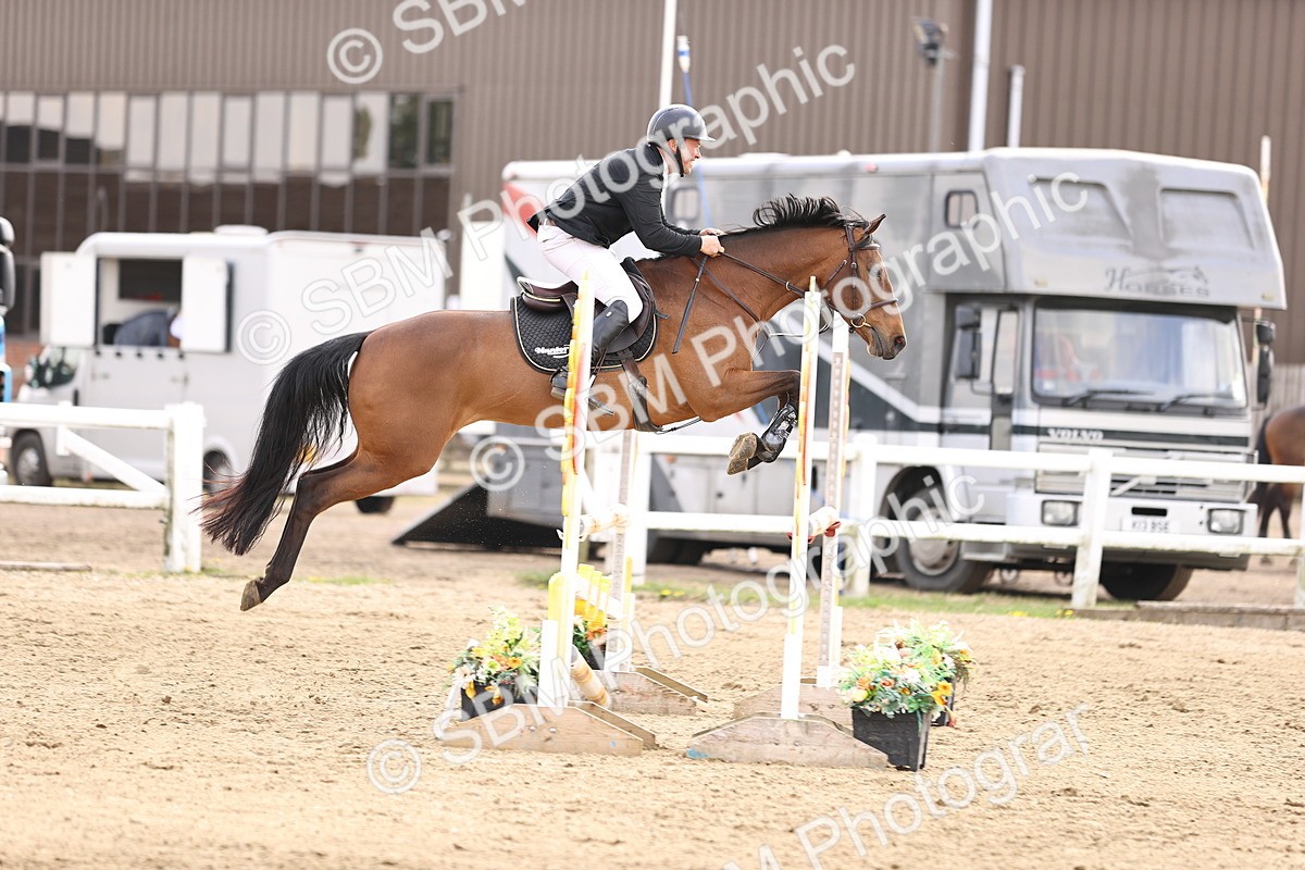 SBM_002103 - Class 10 - Senior British Discovery - 1.00m