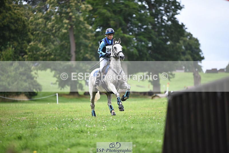 240804-112736-12292 - 363-Sarah_Kula-Przezwanski-RIVERSDALE_BEAUS_LAD