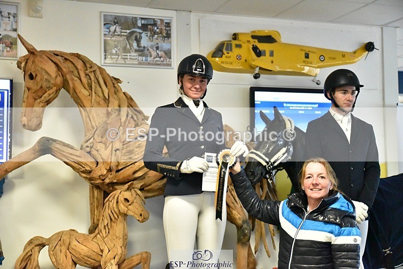 250214-153406-02568 - Advanced Medium Silver Presentations