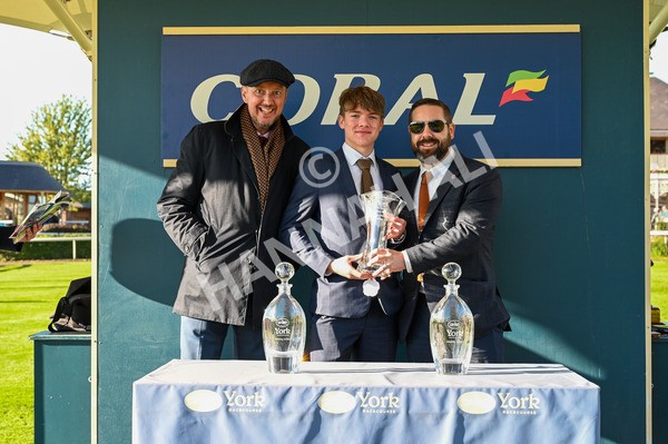 141023-Race 5-Certain Lad-9204 - Race 5 3.35pm Coral Racing Bet Bundles Handicap