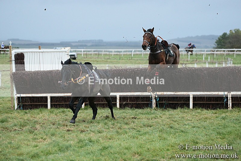 PtP 021218-175 - Hursely Hambledon Hunt Point-to-Point - Larkhill 02/12/18
