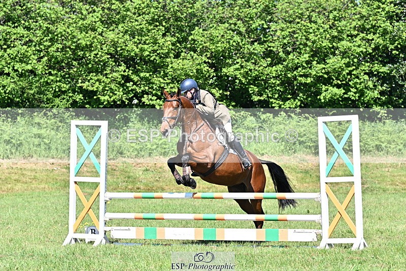 250522B-104315-01641 - 106-THE.CHAMPAGNE.LADY-Charlotte.Rowe