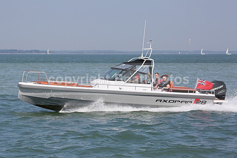 160817 AXOPAR 28 Y92A4078 - Motorboats - Open