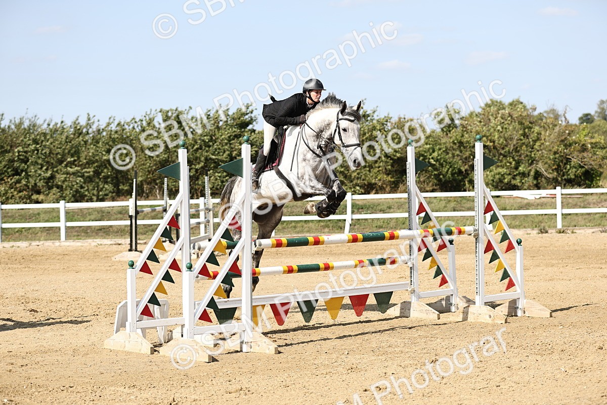 SBM_005271 - Class 6 = Senior Newcomers - 1.10m Open