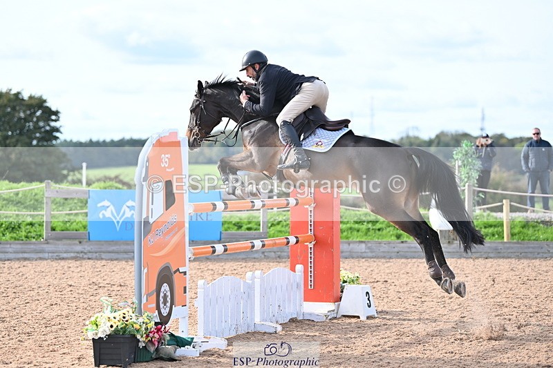 231015A-145736-08607 - Cls 31 Blue Chip B&C Jump Off and Presentations