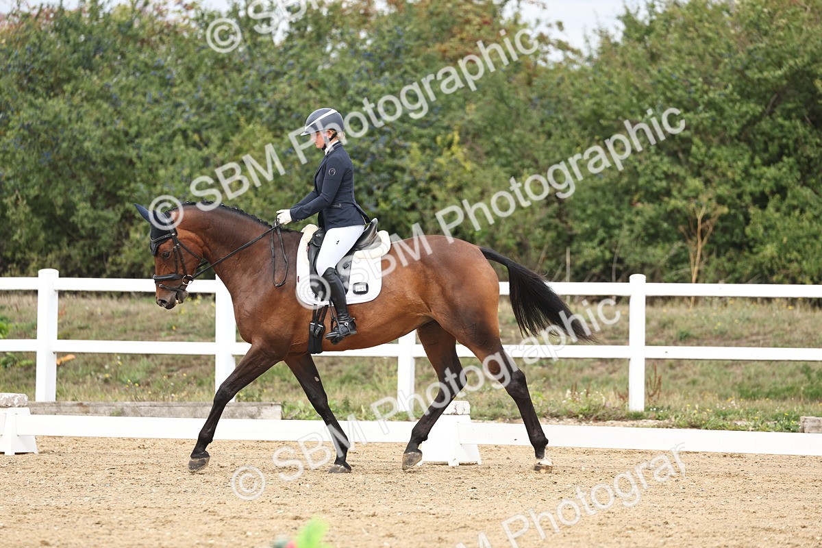 SBM_002553 - Class 7 - Novice 2 Warm Up