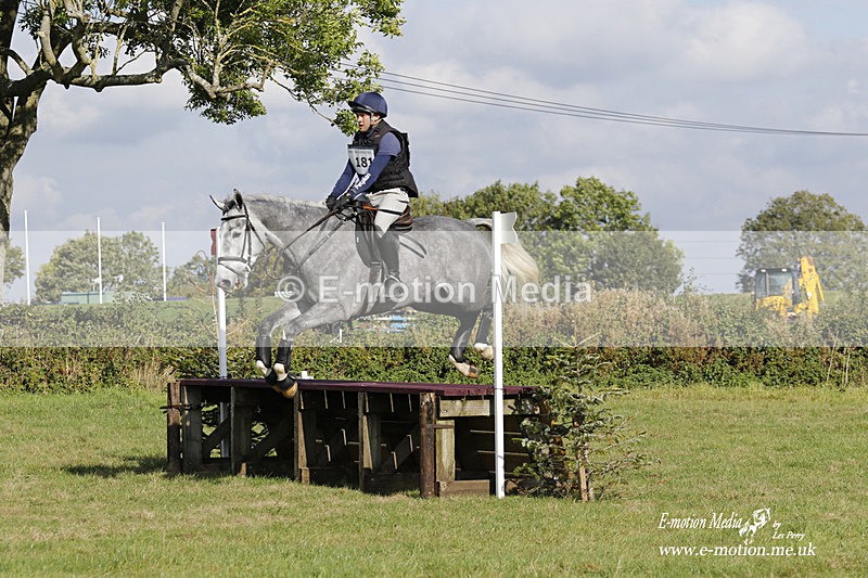  WWHT 171021 3337 - Intermediate (0.90m)  17/10/21