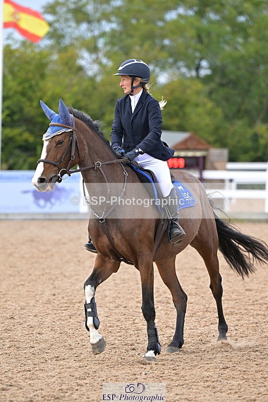 241004A-145301-02580 - Fri 12 1.15m Members Cup