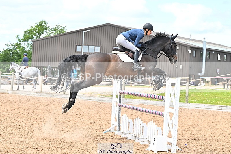 240608A-144546-02819 - Cls 5 Snr Foxhunter and 1.20m Open