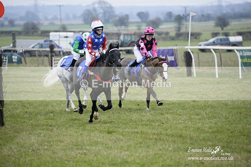 PtP 230122 79 - Cocklebarrow Races - Heythrop Hunt - 23/01/22