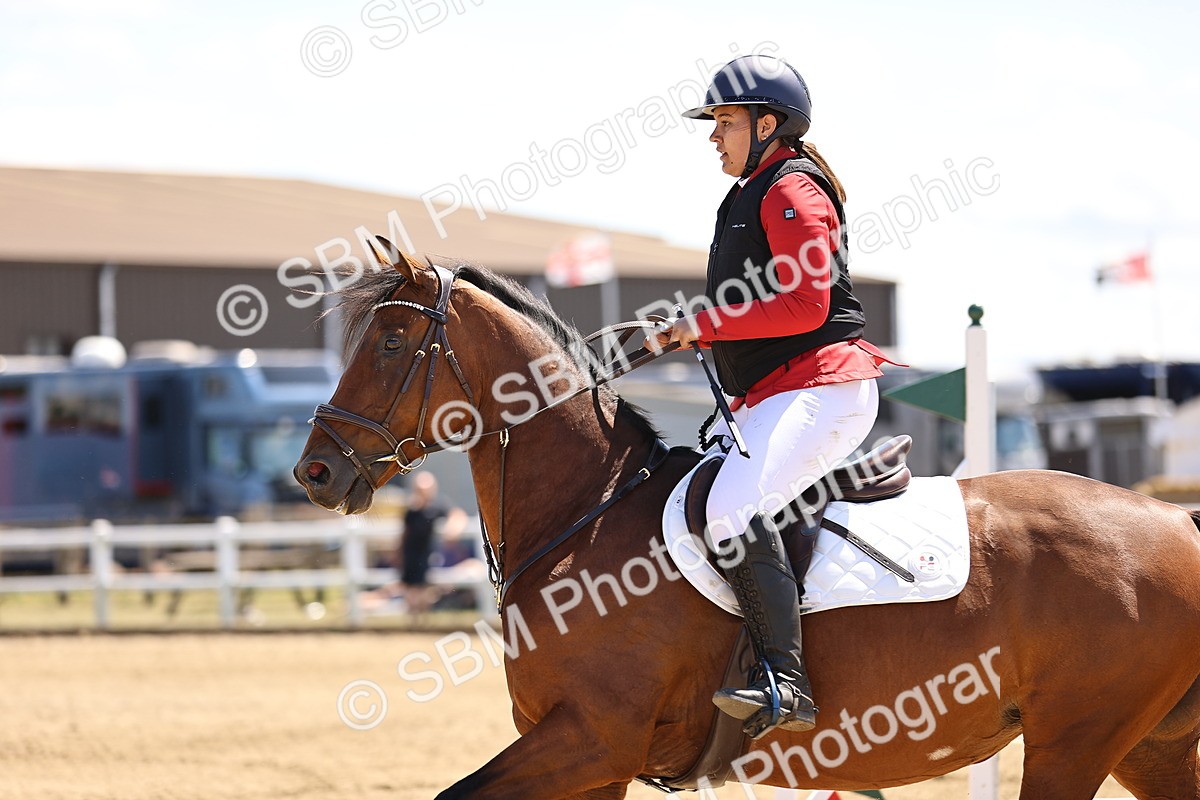 SBM_014546 - Class 15 - Senior Newcomers - 1.10m Open