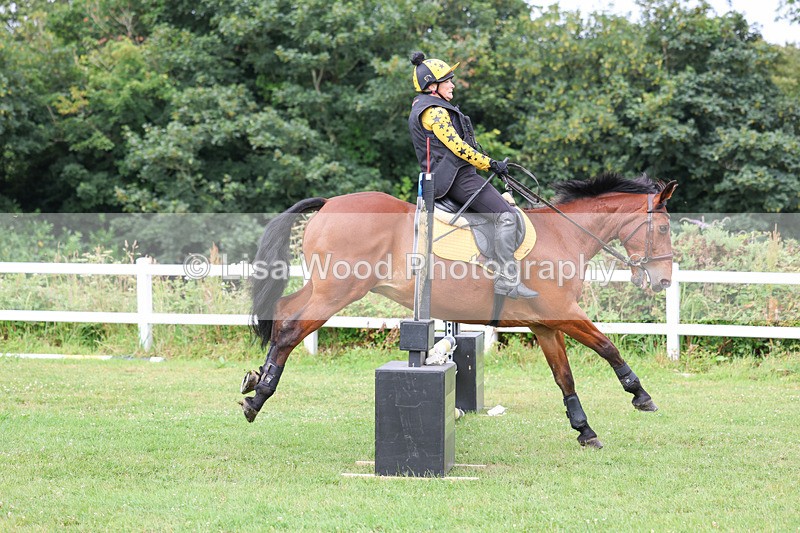 3E7A1036 - Class 4: 70cm Senior