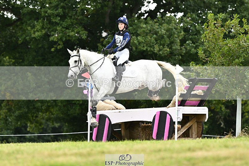 240825X-143414-35045 - 80cm XC 14.30 to 15.30