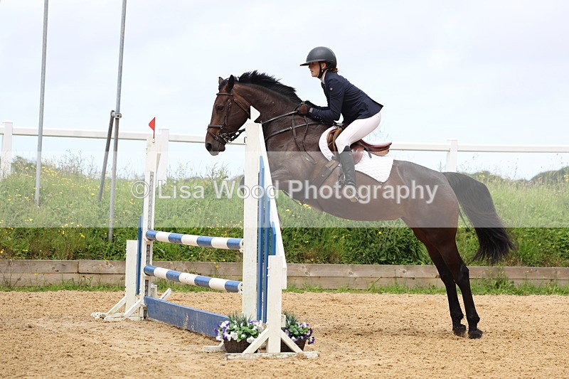 3E7A6418 - Class 4: Senior British Novice/90cm open