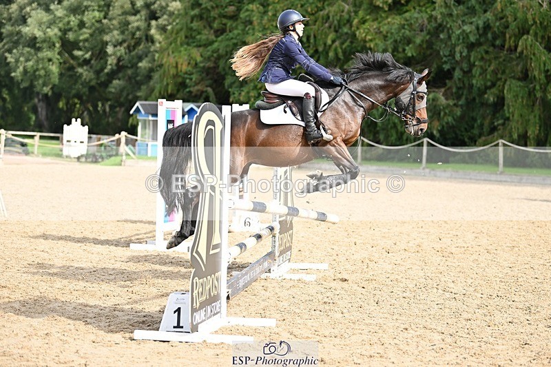 230930-120407-00460 - Cls 4 Pony Newcomers & 1m Open