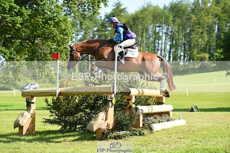 230527-100044-08474 - 208-NICO-Holly_Clarke-XC