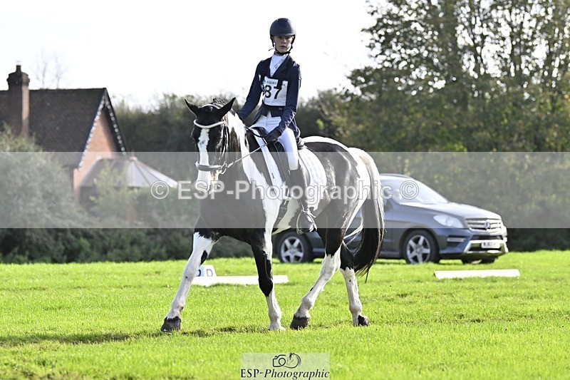 241025-142551-09645 - 387-Kelly.Knockaert-PIPER.II