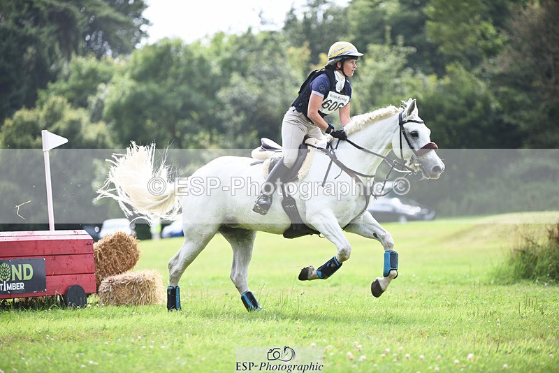 240804-154812-18795 - 606-Kate_Jupp-CARROWNURLAUR_PRIDE