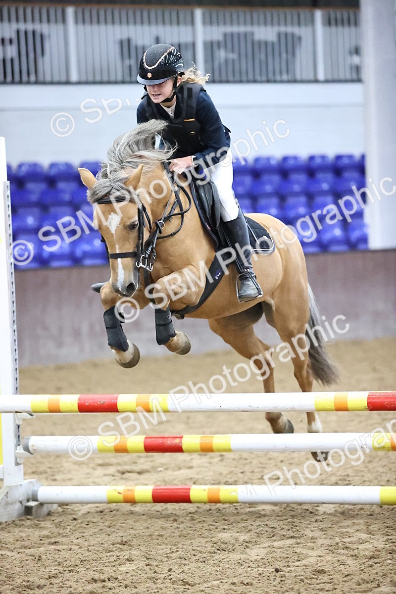 SBM_000102 - Class 1 - Pony Intro 70cm Open