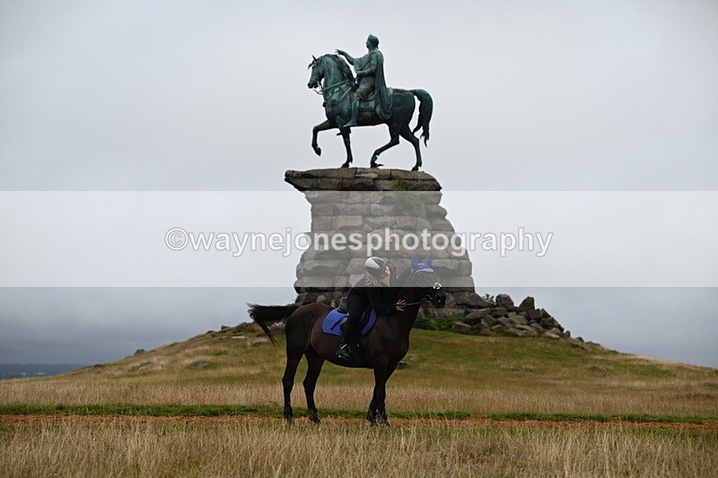 DSC_2197 - Time at Statue 12:13 to 12:32