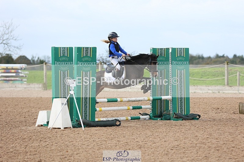 251025-103157-00912 - Cls 21+22 Club and Schools 60cm