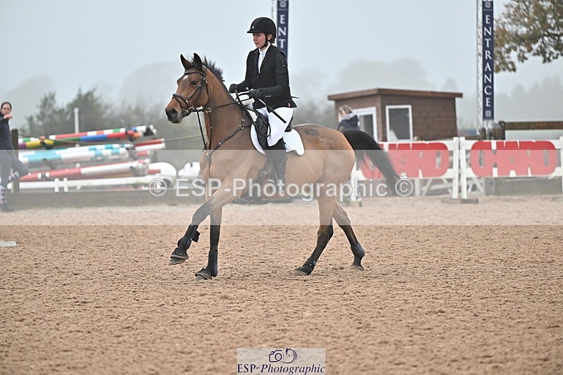 241103A-103501-06684 - SUN Cls 18 British Novice and 90cm Open