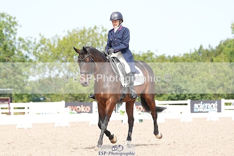 250815-120002-01021 - 015-Susan.LanzWellshead.Foxtrot