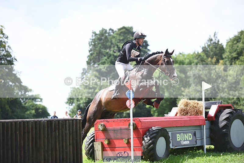 240804-121115-12649 - 364-Tom_Rowland-MONBEG_SKYFALL