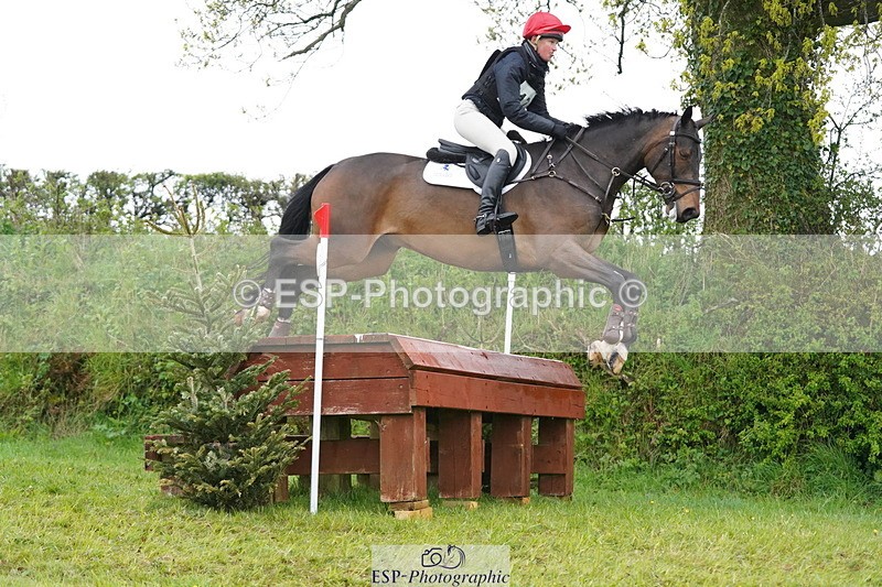 250418-102448-00990 - 017-Rosie.Bradley-Hole-KILMOUNTAIN.TOYBOY