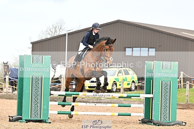 250416-094117-00076 - Cls 1 British Novice and 90cm