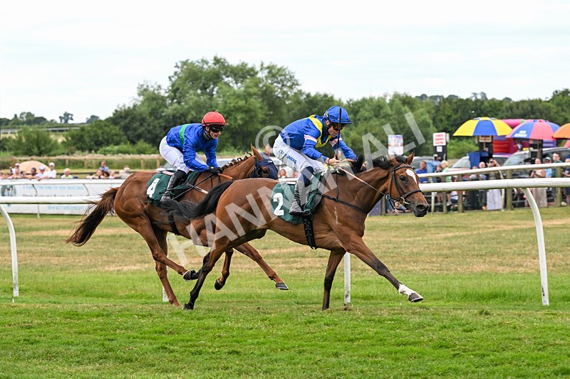 220726-Race 4-Sound Gloria-9806 - Race 4 15.42pm racingtv.com/freetrial Handicap