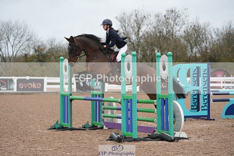 251109-085807-03122 - Cls 15 British Novice and 90cm Open