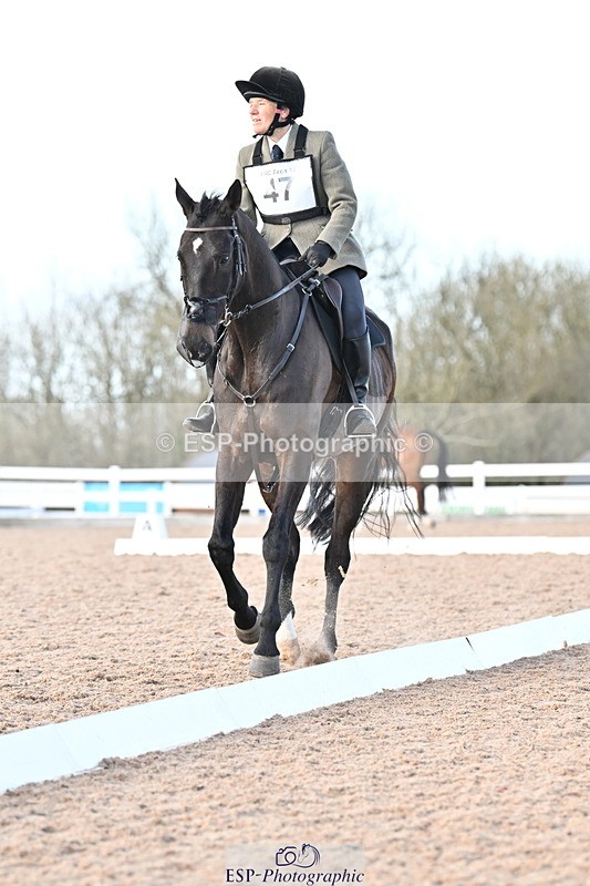 240324A-155554-04667 - Novice 28, 15.33 to 16.15