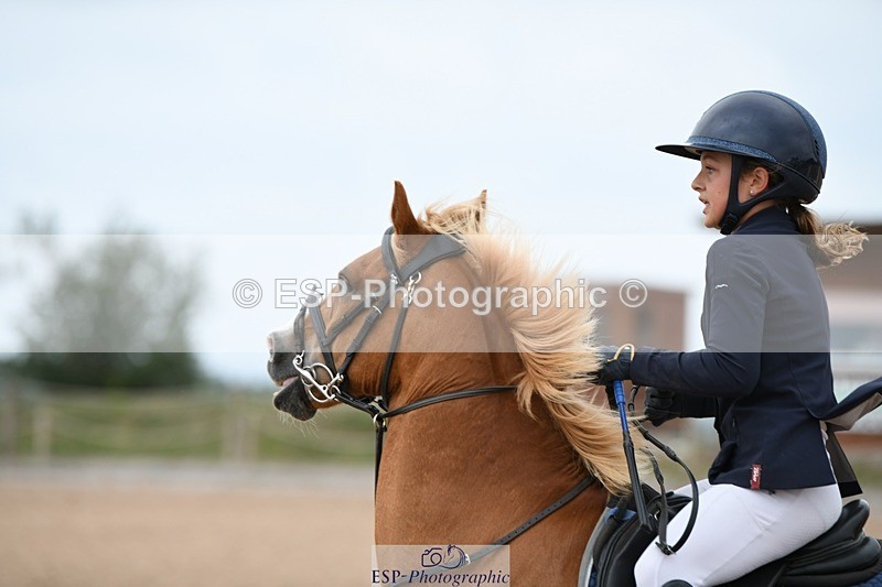 250807-103610-00203 - 80cm Round 1