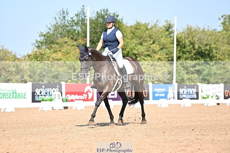 250816-114845-04077 - 109-Amber.Da.SilvaToners.Lady.Florentine