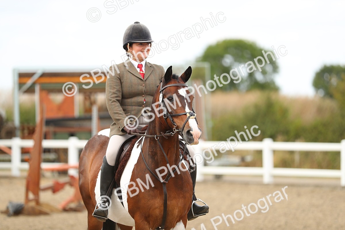 SBM_05574 - Class 48a Style & Performance 70cm (15-19)