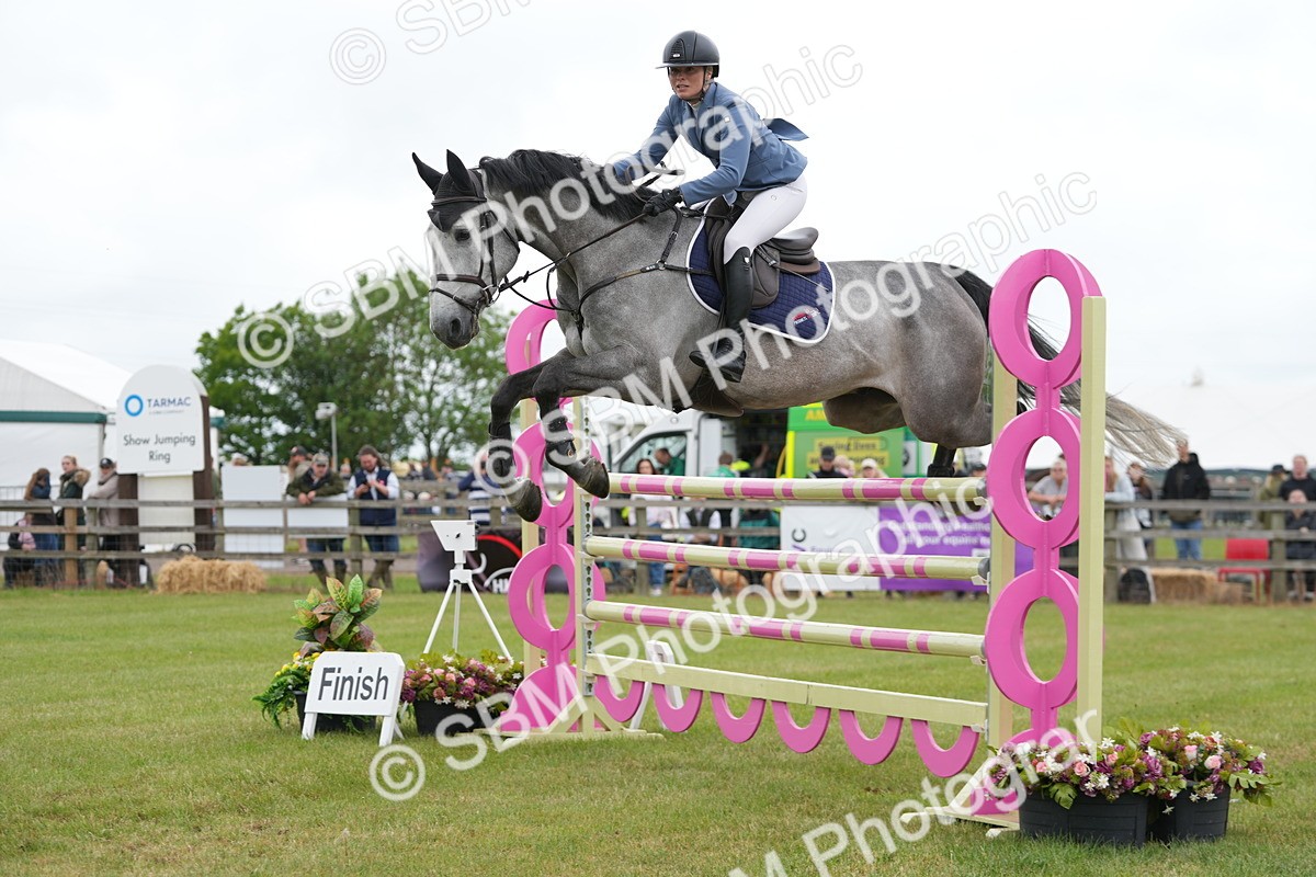 SBM_05272 - Class 201 - British Horse Feeds Speedi Beet Horse of the Year Show Grade  C