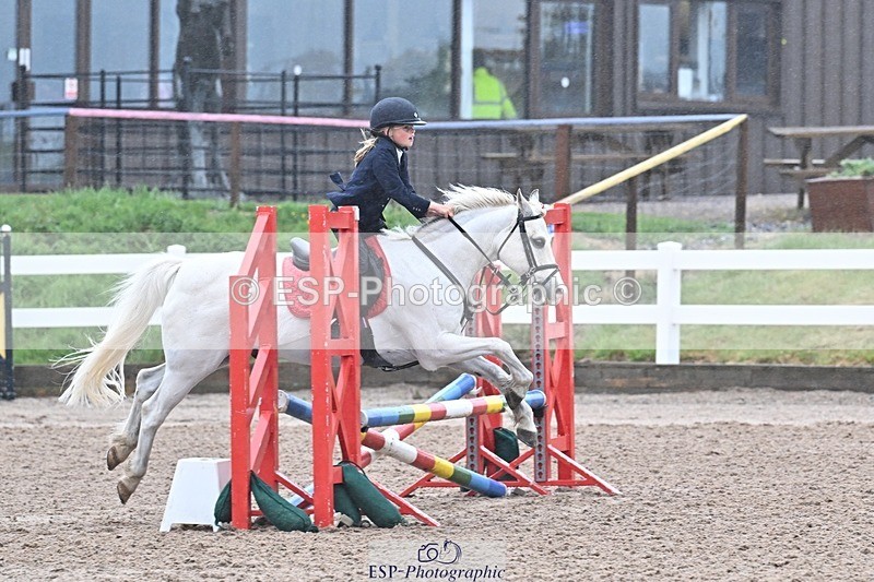 250527-155048-00096 - Clear Round and60cm