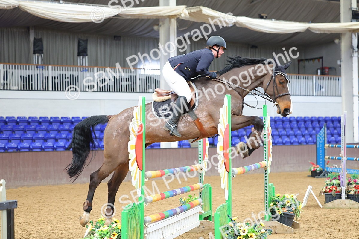 SBM_003003 - Class 8 - Senior Newcomers - 1.10m